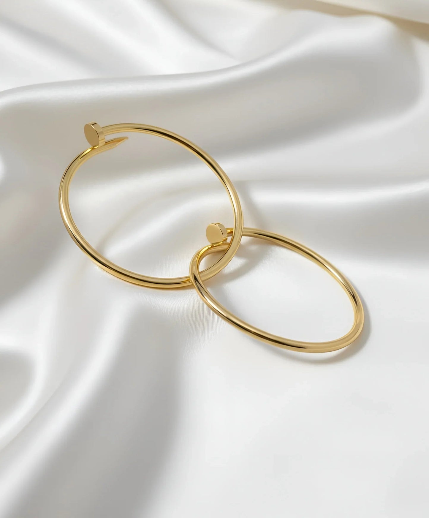 Chic Gold-Toned Nail Bangle Bracelet