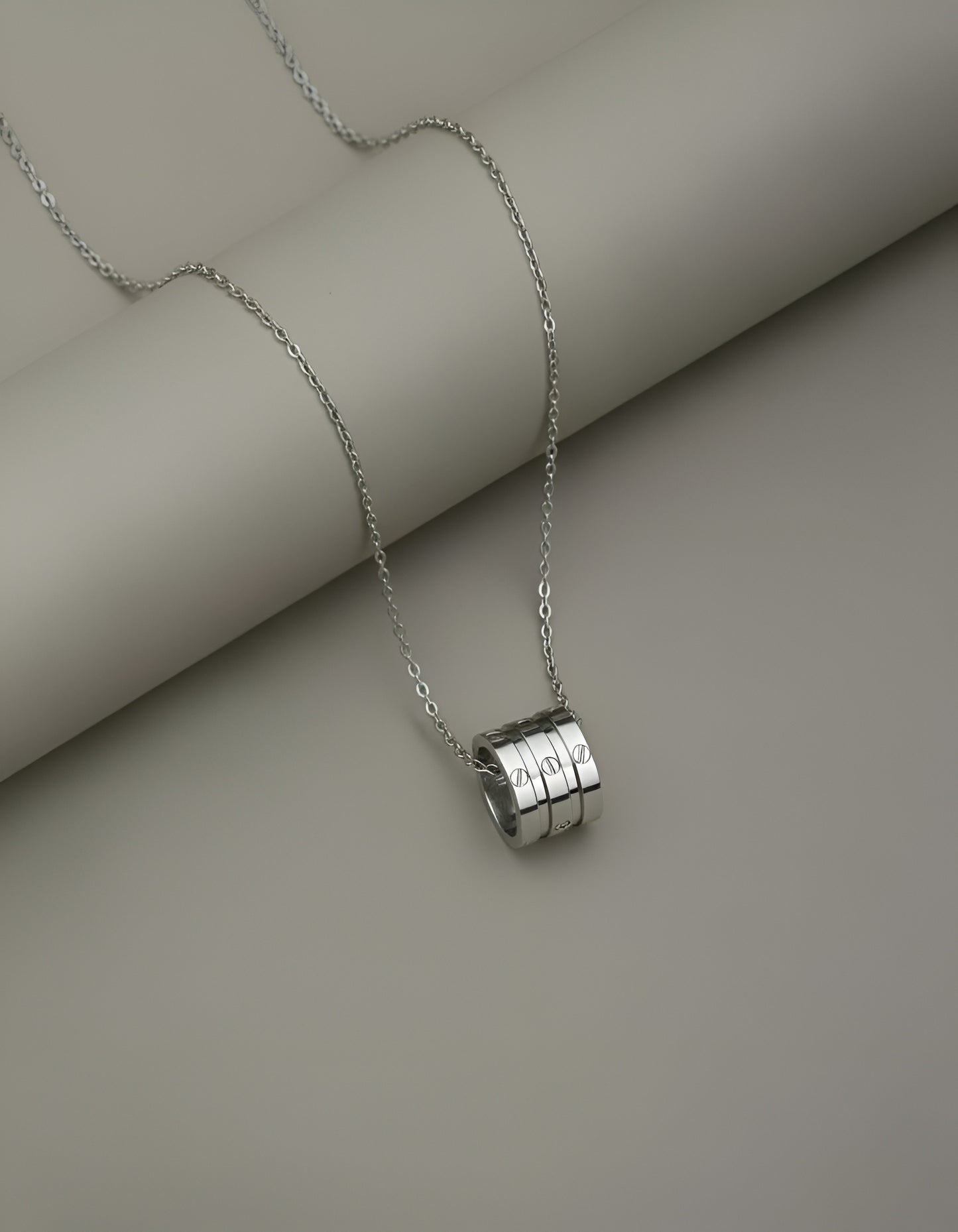 Silver-Toned Screw-Motif Jewelry Set