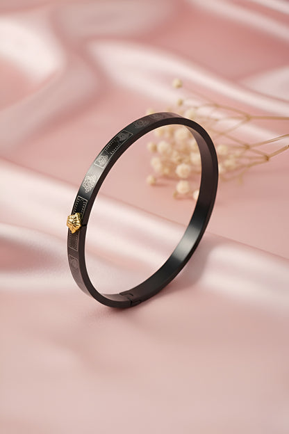 Bold Black Medusa-Style 3D Statement Ring