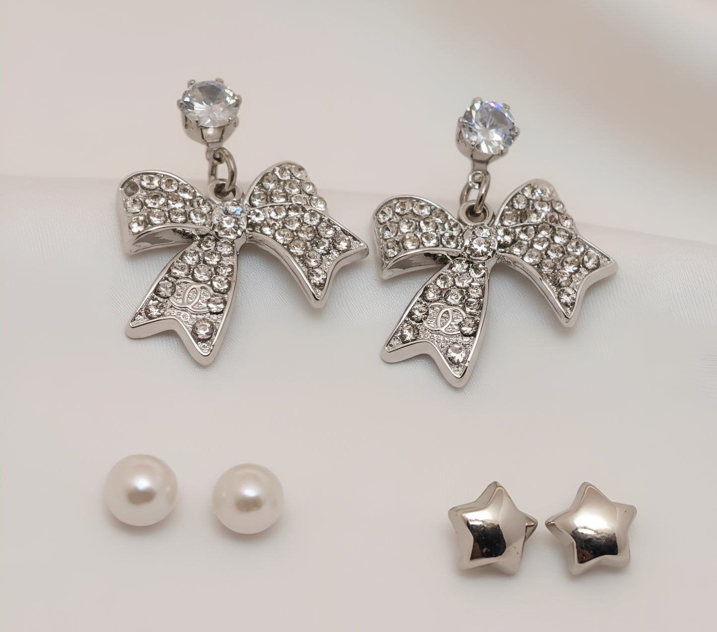 Silver Plated Fancy Wear Bow Necklace and Studs